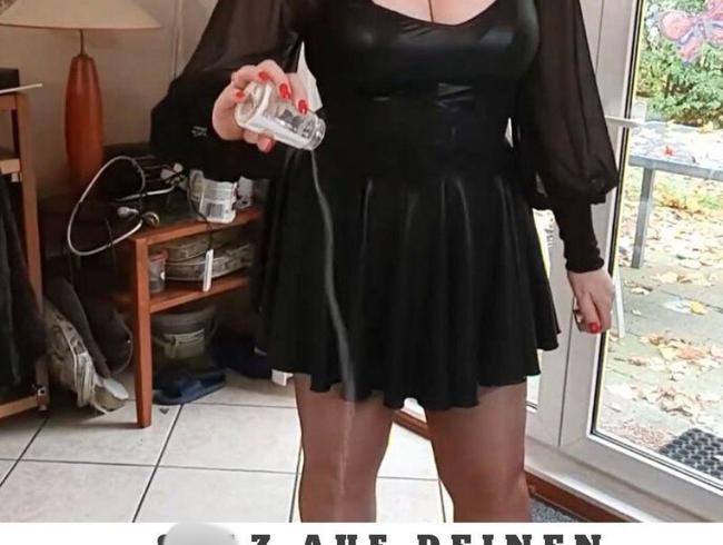 LadyKarame Porno Video: Sklave bekommt salzige Abreibung